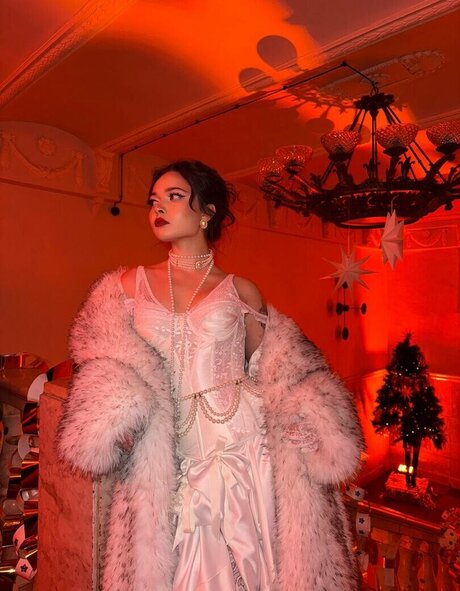 Enina24 hot star gallery