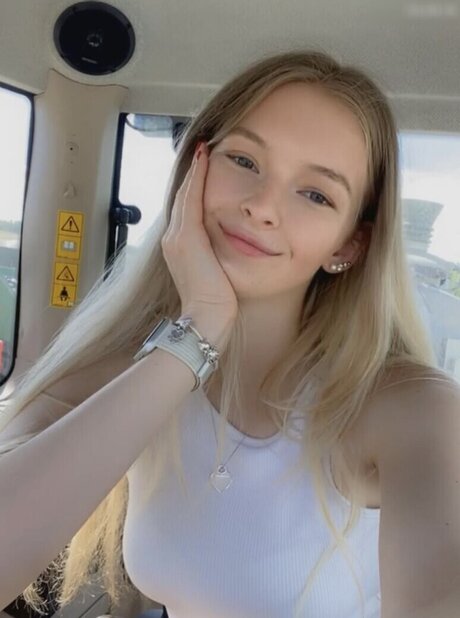 Paulas Landleben pornstar sexy pictures