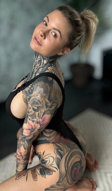 Lina Melon naked star pics