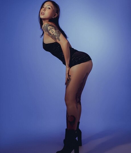 LupeHikari sexy star pics