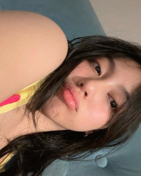 risaatjan pornstar sexy pics