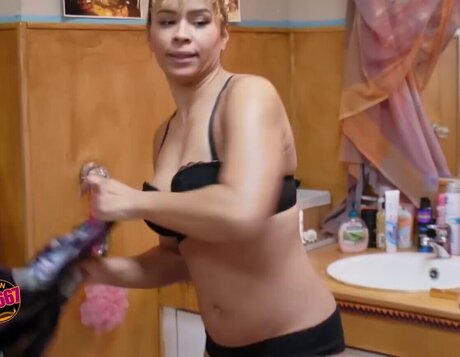 Diana Schneider model free galleries