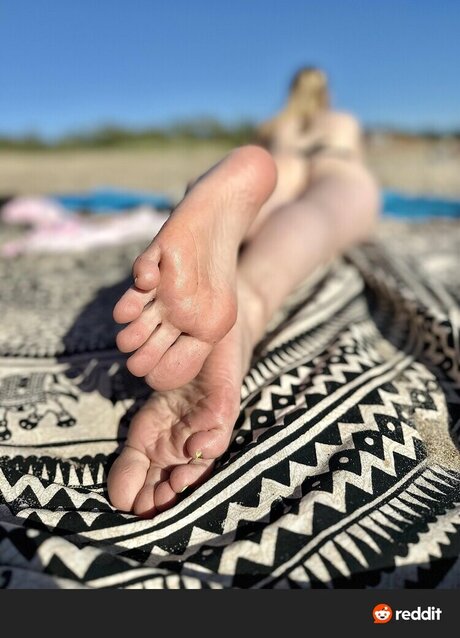 lesbian kissing onlyfans best pictures