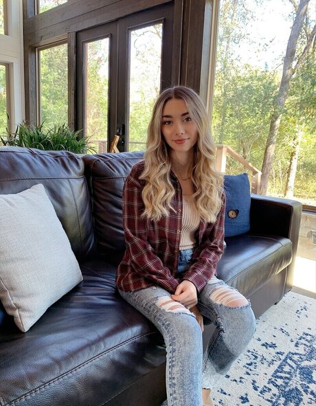 busty redhead onlyfans free nude photos