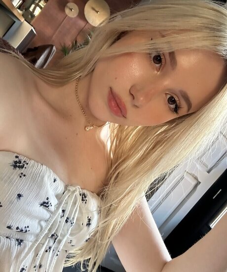 autumn onlyfans nice photo