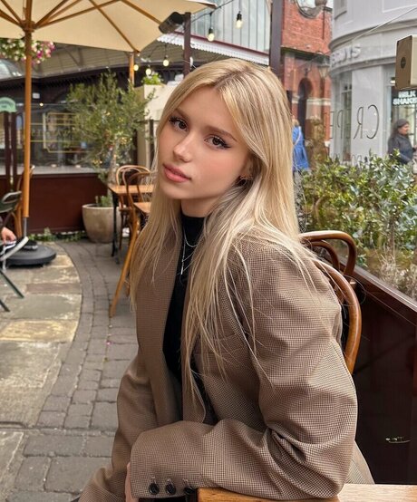 Kitty Mae pornstar naked pic