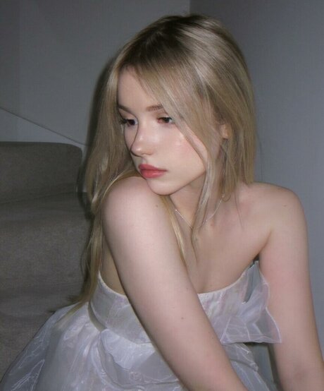 Kitty Mae hot model pic