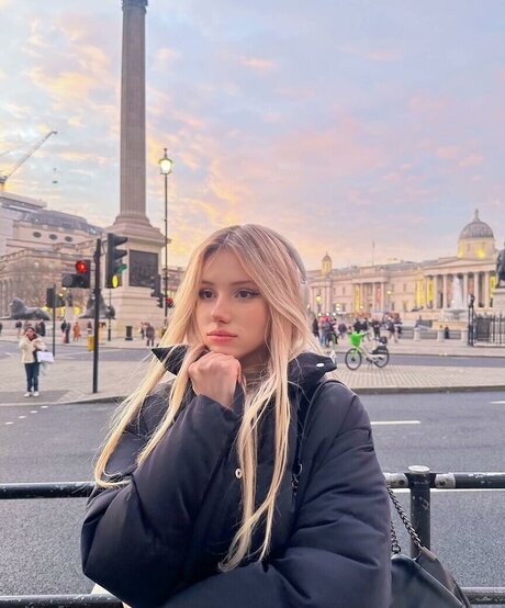 Kitty Mae model pics