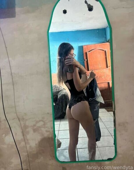 Wendy Valdez free actress photo