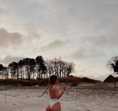 Jasmin Eller nice pornstar pics