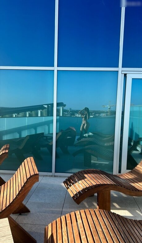 Lya Aylin model high quality pic