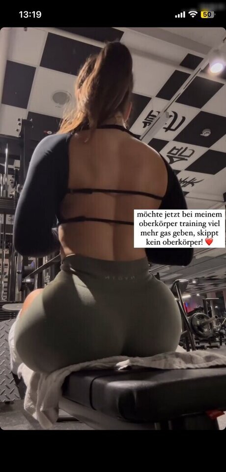 Lya Aylin Quick model image