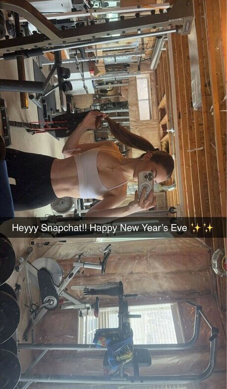 Giulia Bruno model hot img