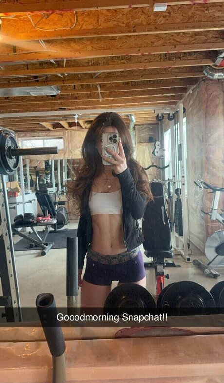 Giulia Bruno star art pictures