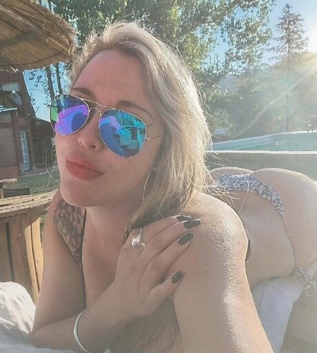 anto robazza nude actress pictures