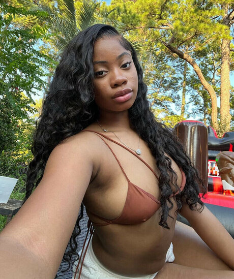 moreyaz model nude pics