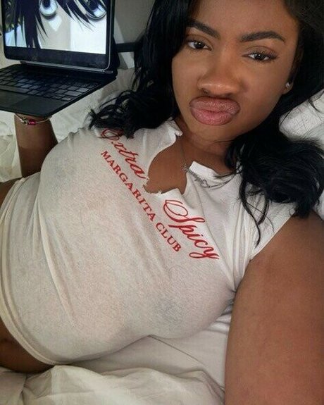 moreyaz top model gallery