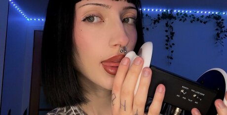 SleepGirlASMR model nude photo