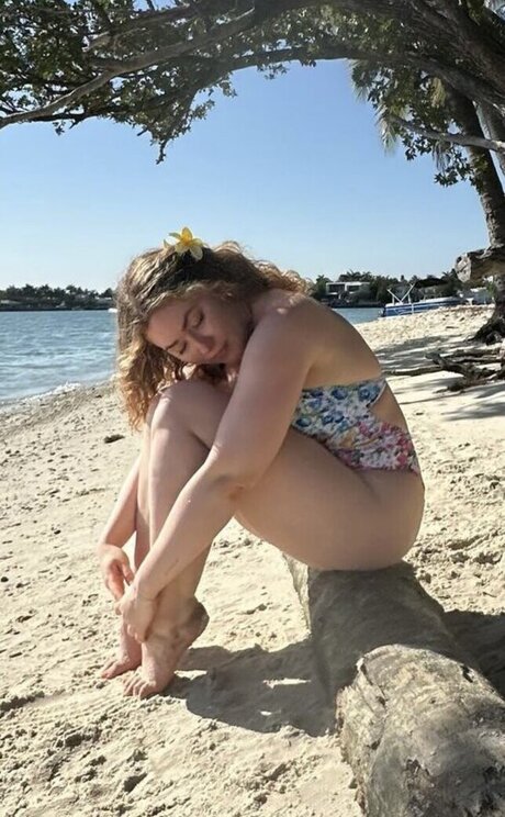 Sonny Loops pornstar naked pic