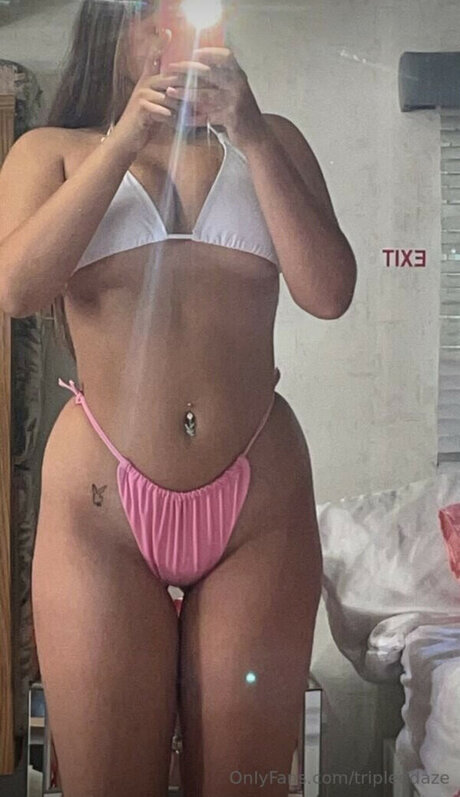 Daisyyyraeee pornstar naked pictures