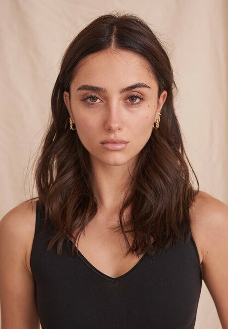 Elsa Couturier pornstar free picture