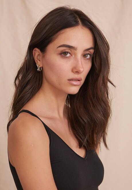 Elsa Couturier top actress images