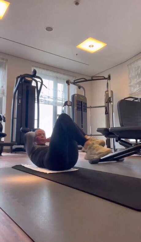 Cheyenne Pahde nude pornstar pics