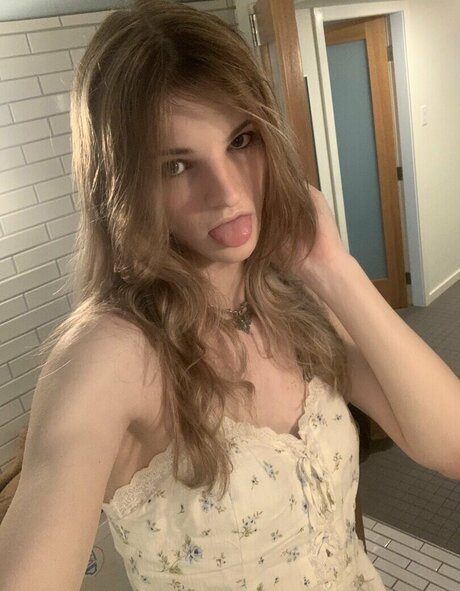 Crowbar Enjoyer star high quality images