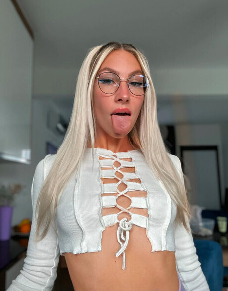 Louisa Becker pornstar naked pic