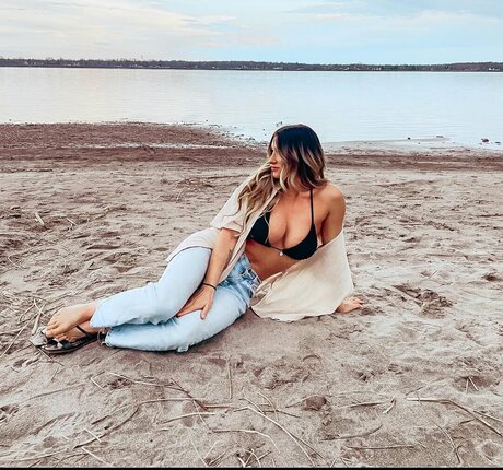 Ashley Kowalcyk beautiful actress photo