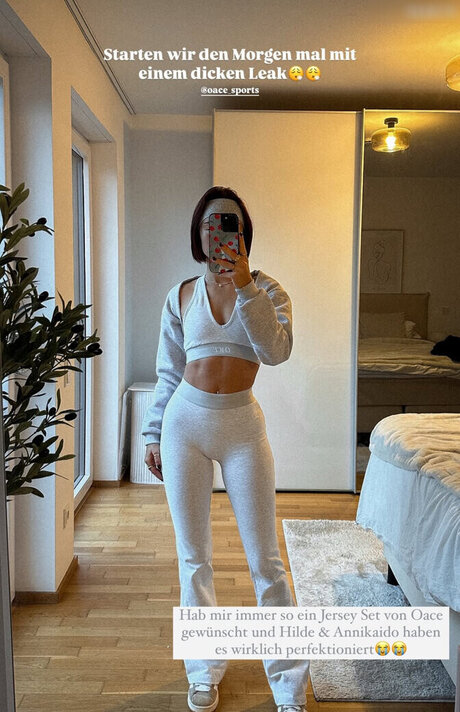 Hannaahcarolina naked pornstar archive