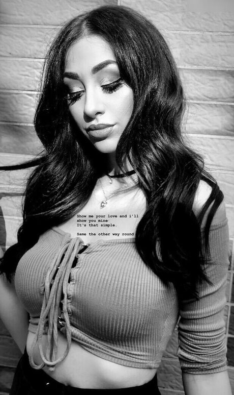 Amira Wirth xxx pornstar image