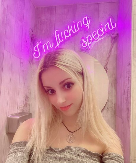 Marina Seren erotic pornstar archive