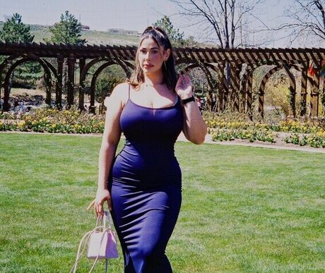 Nikoleashleyy star porn picture