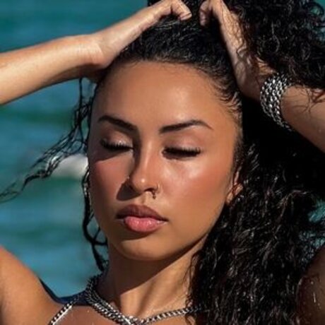 Korina Maiyaa sex model picture