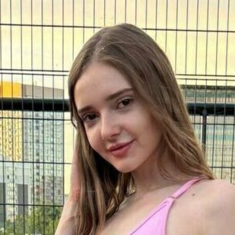 Maya Solar perfect actress picture