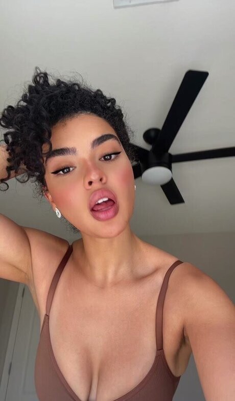 Chanel Watkins hd actress pictures