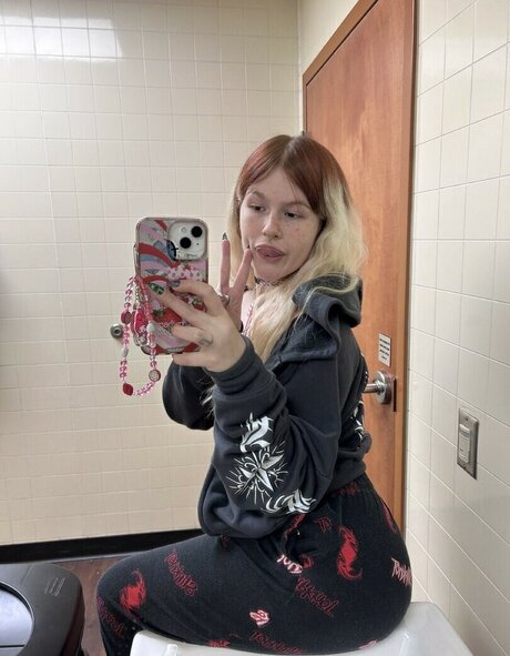 dishonestgirl pornstar perfect picture