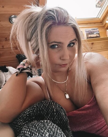 Nicole Miss opel nice model photo