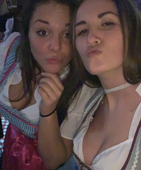 Kim F ngeling star nudes gallery