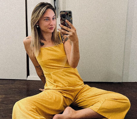 hi iam sara top star galleries