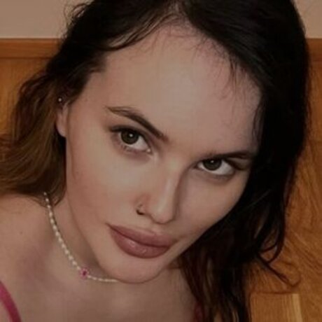 Mona peaches free actress pictures