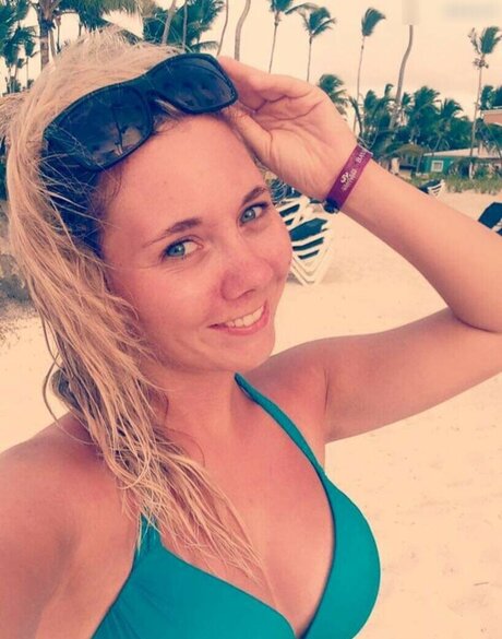 Jessi Faust model art image