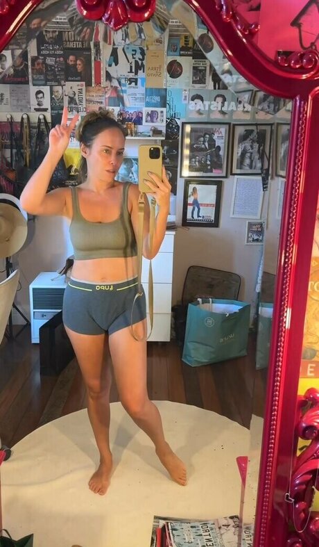 Fernanda Nobre hd actress pictures