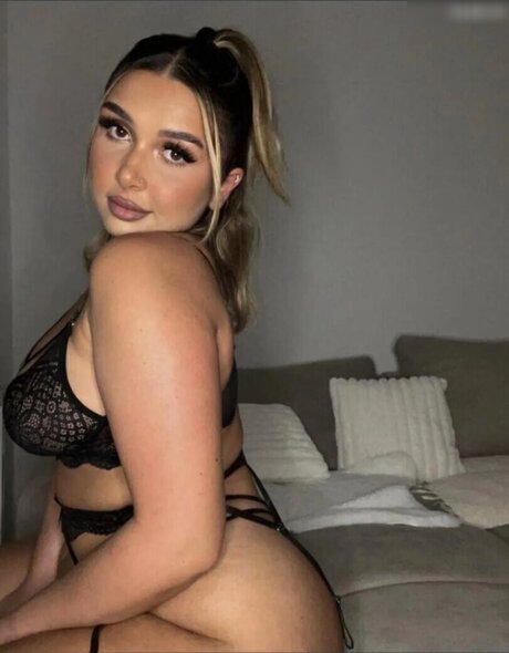 Jaseminra model exclusive images