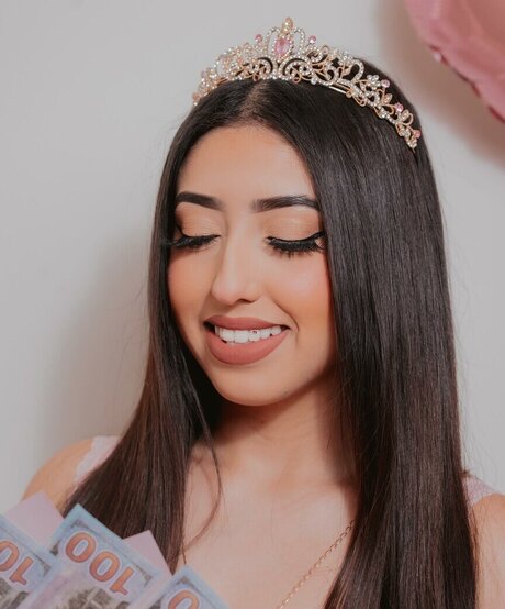 ashleyarambulaa Quick model image