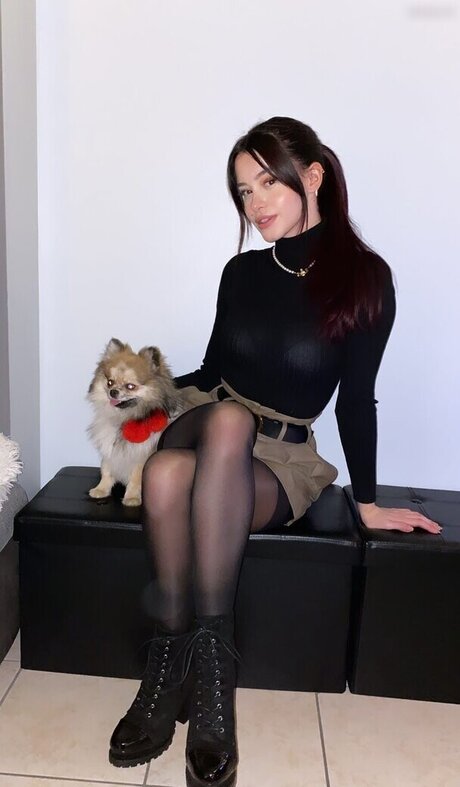 L a Elui model xxx pics