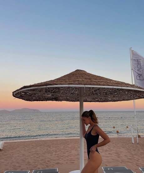 Susanna Giovanardi hd pornstar images