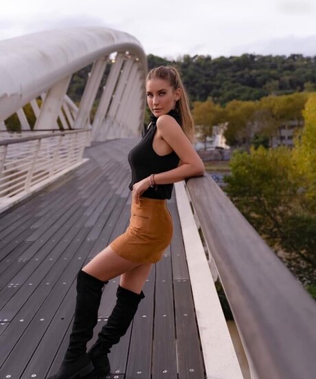 teen deepthroat onlyfans porno pics