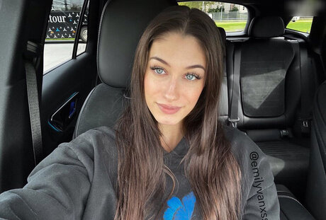 emilyvanxssa star beautiful picture